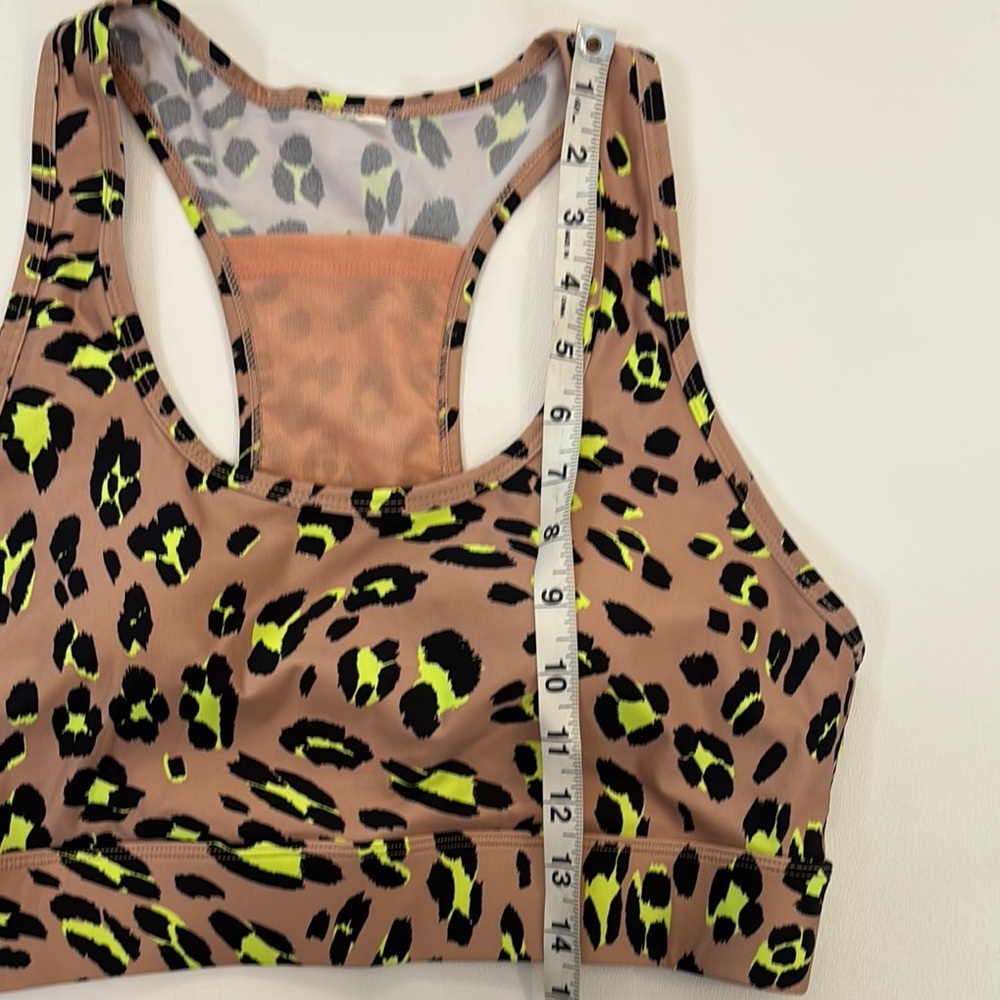 Fabletics Sports Bra Women’s Leopard Animal Print Athletic Athleisure - Picture 7 of 7